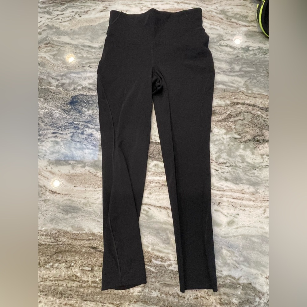Lululemon base pace 23” 6